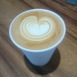 Kona Coffee Purveyors | b. patisserie - カフェラテ