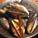 スペイン料理 アロス - ムールの白ワイン蒸し（2012年10月）