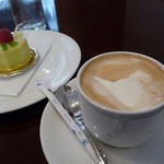 パティスリー ラプラス - ピスターチ、ウインナコーヒー