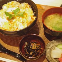 焼き鳥 平良 - ランチ秀逸親子丼