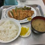 一休食堂 - とんかつ定食 900円