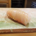 東麻布 天本 - 福岡の霜降り鰆