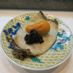 寿司栄 - 28年11月　蒸し鮑、雲丹・キャビア添え