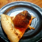 居酒屋 兀突骨 - あんこう唐揚げピザ　おすそわけ いただきました