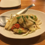 和sian-cafe aimaki - プラーパットクンチャイ（白身魚とセロリの炒め物）