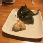 和sian-cafe aimaki - ガイホーバイトーイ（鳥肉のパンダンリーフ包み）