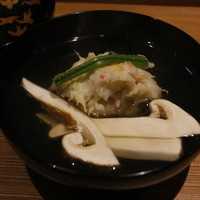 日本料理 晴山 - 信州の松茸
                かにしんじょう