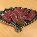 旬菜 おぐら家 - 馬肉の燻製