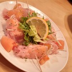 居酒屋　天うま - 柿と生ハムのサラダ