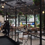 Le Pain Quotidien - 開放的なテラスで朝食を！