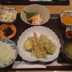 和食にしざき - お昼のてんぷら定食（1100円）