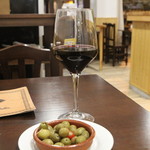 El Cordobán - ワインとオリーブ