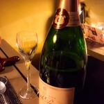 Lounge & Dining G - 2016年10月