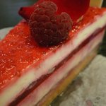 ピエール・エルメ・パリ - CheseCakeIspahan