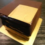 ピエール・エルメ・パリ - Carrement　Chocolat