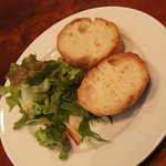 ブロッソ - ランチセットのサラダとパン