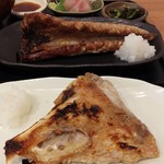 ハラス屋 - メヌケのかま焼き＋カツオのハラス焼き定食