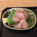 ハラス屋 - カツオのハラス焼き定食の刺し身
