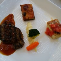 洋食レストラン カメリア - 二大メイン登場☆