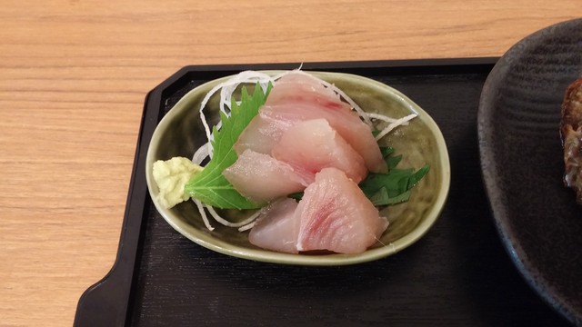 鮪 鰹 鮭のハラスにパスタも最高 By 雨男 ハラス屋 新宿西口 魚介料理 海鮮料理 食べログ