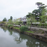 Jizakeno Idutsuya - 岡山県倉敷市の美観地区の倉敷川と柳並木