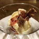 ワインレストラン ドミナス - マシュマロナッツアイス