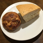 ワインレストラン ドミナス - シューパンとフォカッチャ