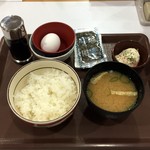 すき家 - たまごかけごはん朝食ミニ220円