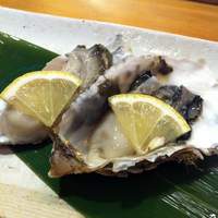 伊勢鮨 - 生牡蠣