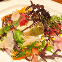 レグリエ - 私の前菜はホタテのテリーヌサラダ仕立て。花鯛のこぶ締め。美味かった！