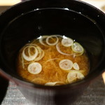 神保町 傳 - 赤だし