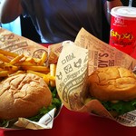 Teddy's Bigger Burgers - 
