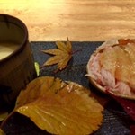 祇園楽味 - 前菜。香箱蟹とこのわたの茶わん蒸し。