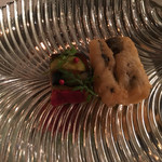 マダム・トキ - 江戸前穴子のベニエ、南仏野菜のプレッセ
      ホワイトバルサミコとバジリコの香り  
      鴨フォアグラのポワレ