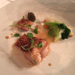 マダム・トキ - 仔豚のロースのロティ
      アサリのジュで温めたお野菜
      黒オリーブのタプナードで  