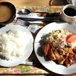 クリエイト - 2016.11.18。日替ランチ（国産グリルチキンとさつま揚煮）