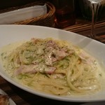 ピッツェリア・ヴィーコロ・デル・ソーレ - クリームパスタです