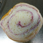 Bonaru - 紫芋の新作　ラウンド　美味