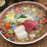 西天満いがらし - カワハギの薄造り、よこわ、剣先イカ