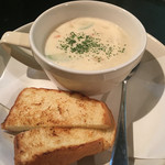 炭火焼 天晴 あっぱれ - ズッキーニ入りクラムチャウダー