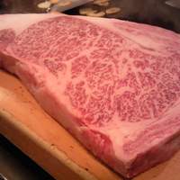 和黒 北野坂本店 - これが特選のお肉です