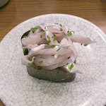 亀正くるくる寿司 - 太刀魚（糸切り）