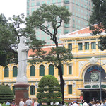 The Coffee Bean & Tea Leaf - マリア様の右に中央郵便局