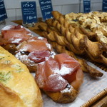 ブーランジェリー エス - 今の季節の私のイチオシ「紅玉のデニッシュ」旨～～～っ！！