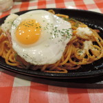 鉄板ナポリタン　７0０円