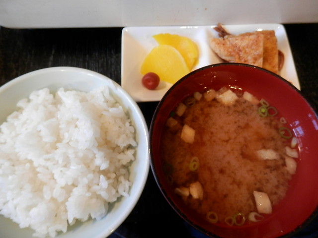 鶏ちゃん専門店 杉の子【定食/ランチ/飛騨牛/朴葉味噌/持ち帰り/刺身こんにゃく/下呂】>