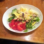 ザ ブリック - 食べ放題のサラダ