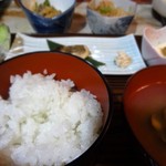 旬菜食堂 栗 - 炊き立ての自家米