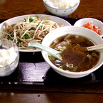 千光 - 肉もやし定食。ミニラーメン+丼ご飯+自家製キムチ+杏仁付き！