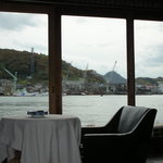 目の前に尾道水道